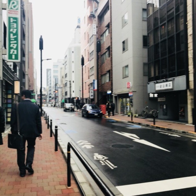 田中ビル(本館) ビル前面道路