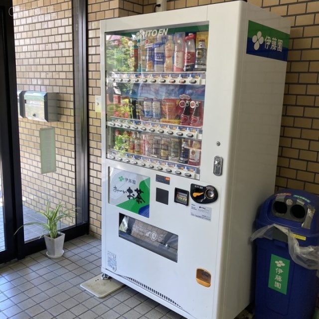 二俣川ビル 自動販売機