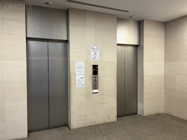 パークアクシス青山一丁目タワー エントランス