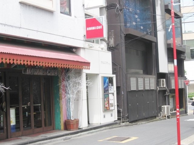 ファルコンビル 外観