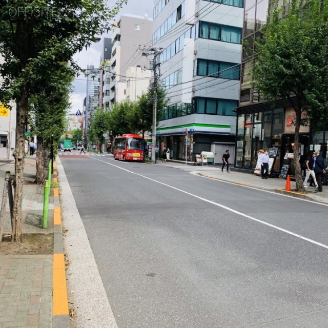 ユニコム人形町ビル ビル前面道路