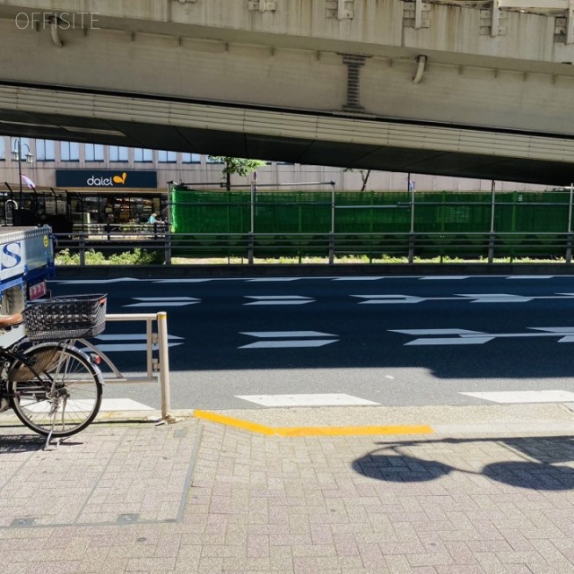 HARADA Bld.8 ビル前面道路