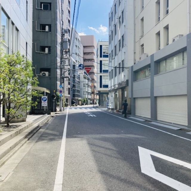 TAIYOビル ビル前面道路