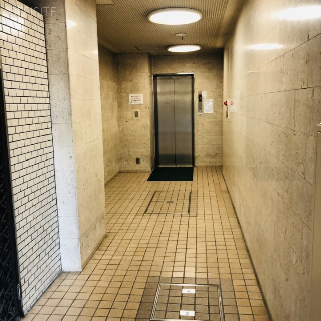 銀座原ビル エントランス