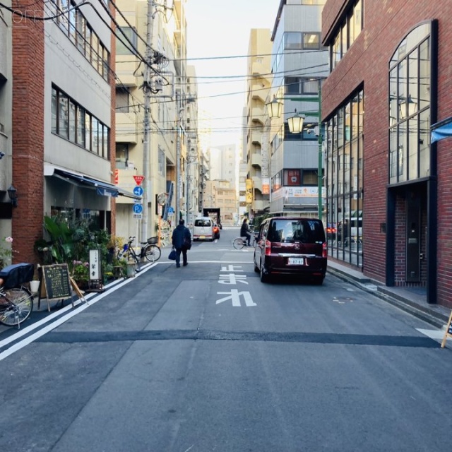 ICM中央ビル ビル前面道路