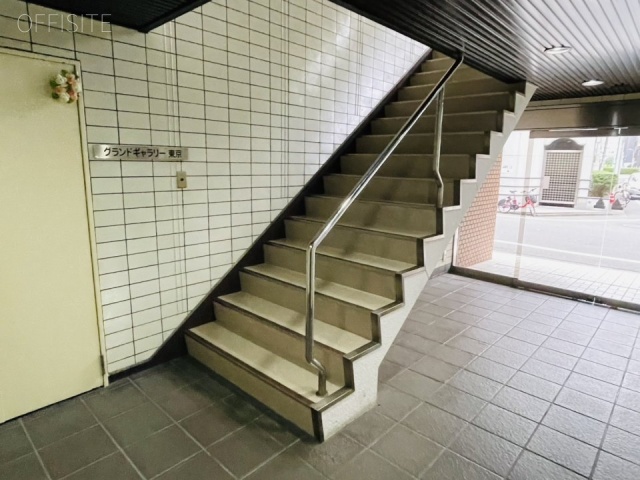 第三大倉ビル　階段