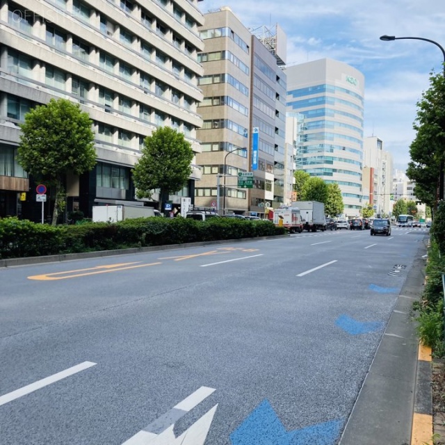 茅場町1丁目平和ビル ビル前面道路