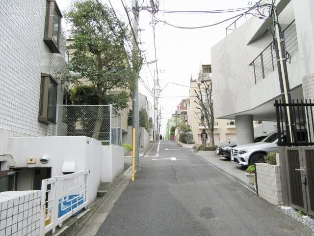 ハイシティ南青山 周辺