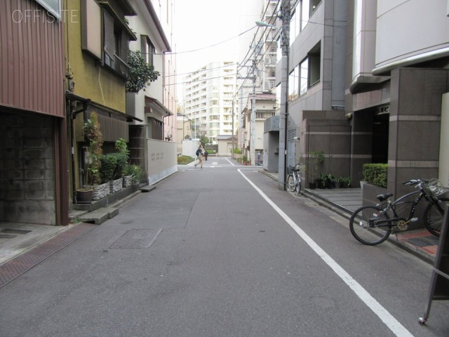 多喜川ビル ビル前面道路