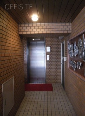 記録映画社ビル 画像