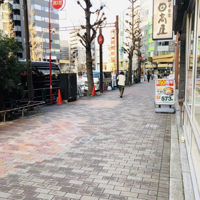 恵比寿グリーングラス(コンパスオフィス) 前面歩道