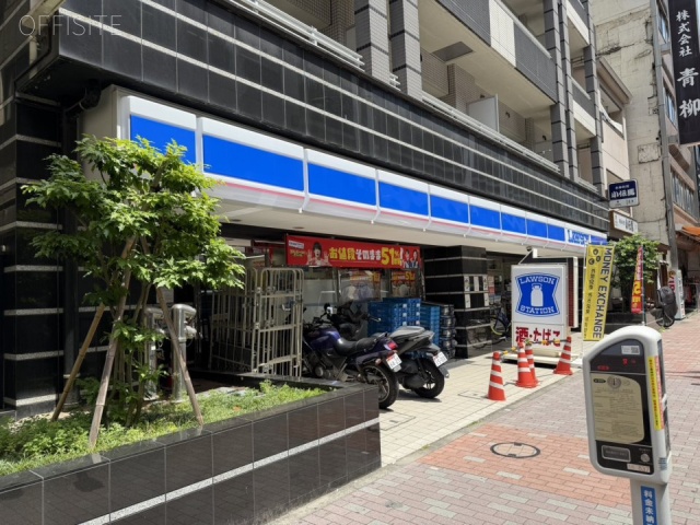 三上(バイタリティ)ビル　付近にコンビニエンスストア