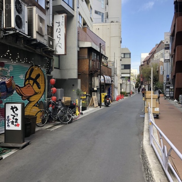 大向塚田ビル ビル前面道路