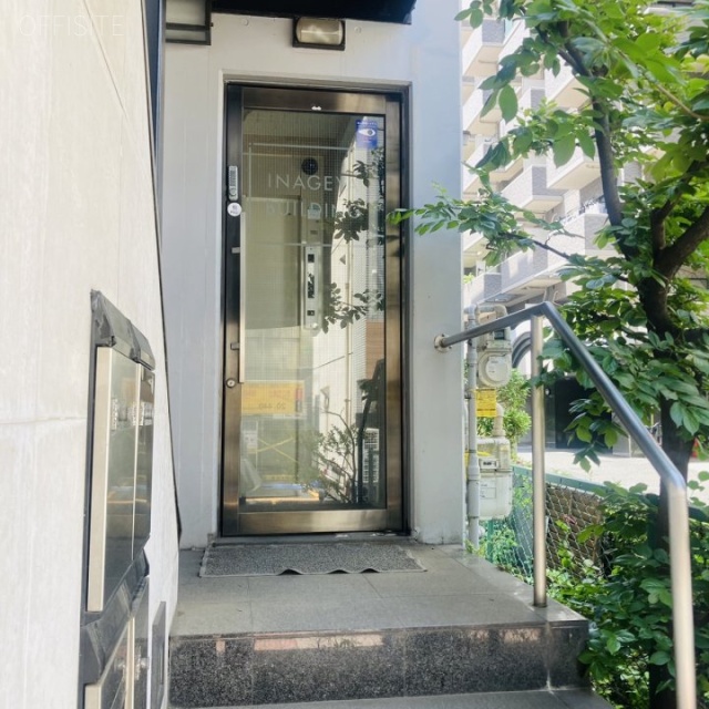 稲毛屋ビル オフィスビル出入口