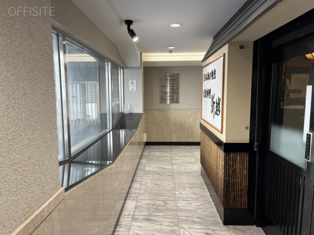 久米ビル　エントランス