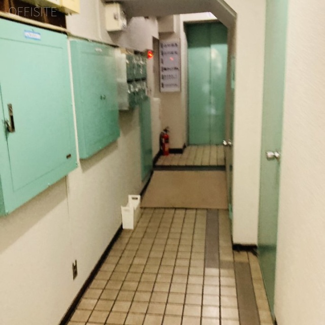 山口ビル エントランス