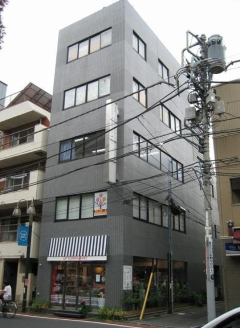 いし山ビル　外観
