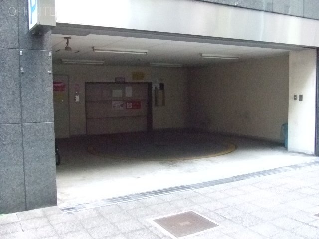 NRE八重洲ビル 駐車場
