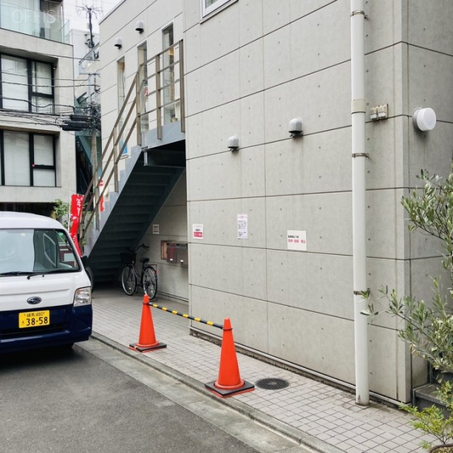 神宮前目良ビル 外観