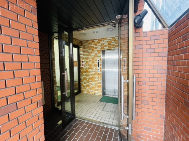 池原第二ビル　オフィスビル出入口