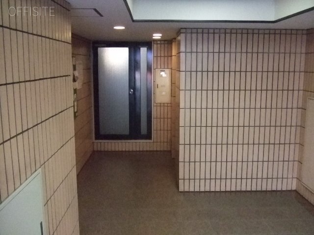 日興パレス千駄ヶ谷 エントランス