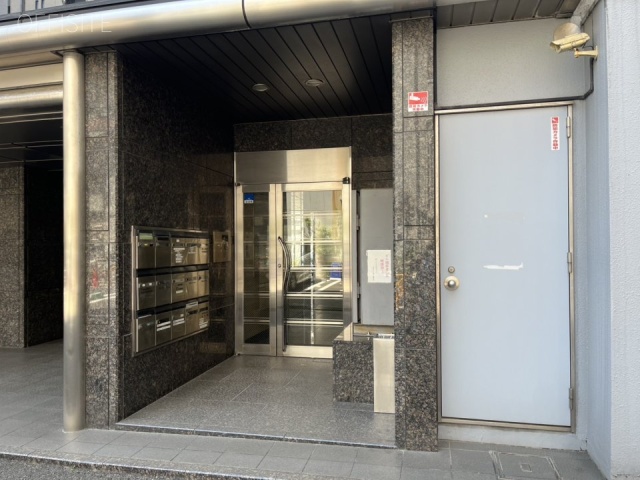 山田青山ビル　エントランス