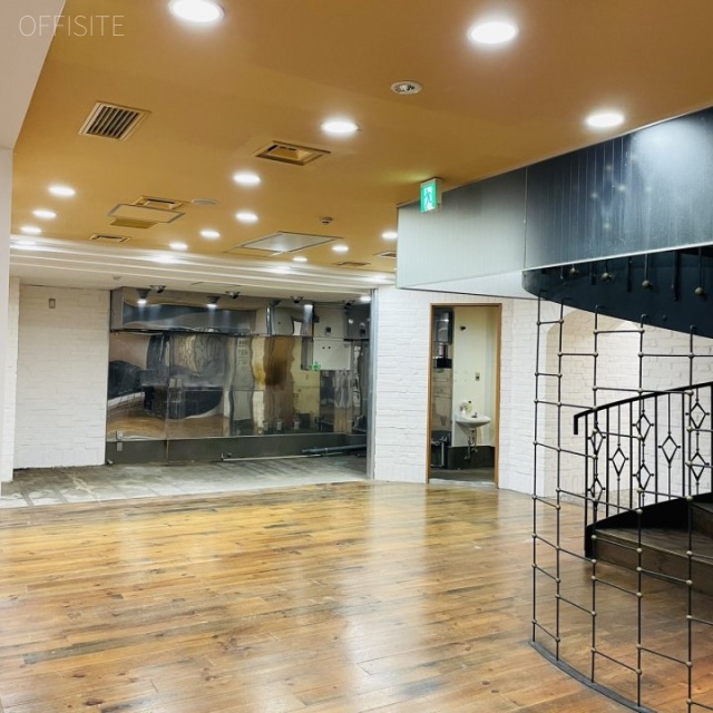 フレッサイン赤坂 地下1階 室内
