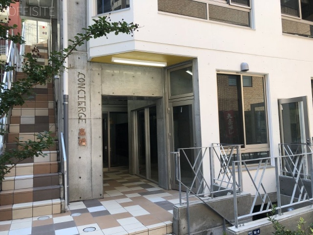 コンシェルジュ髙橋 エントランス