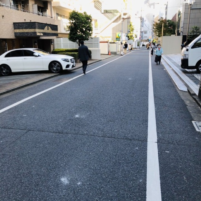 さくら五番町ビル ビル前面道路