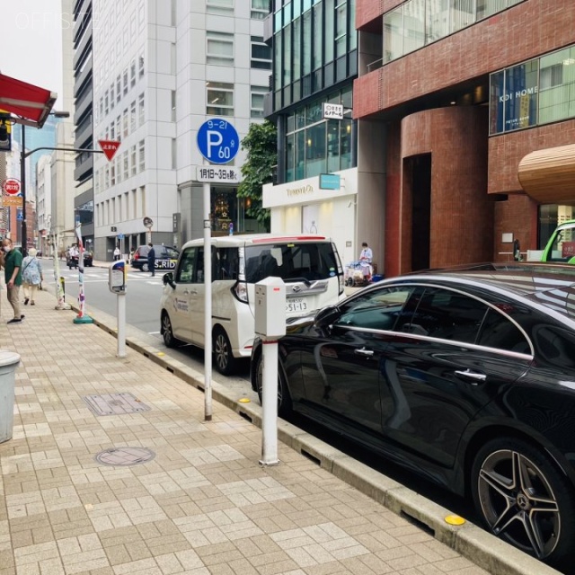 木挽館銀座ビル ビル前面道路