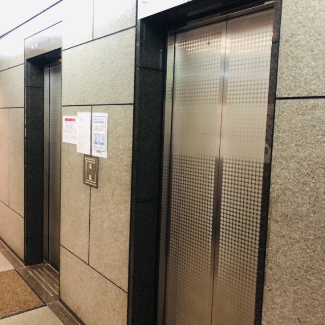 銀座マジソンビル エレベーター
