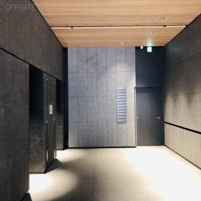 銀泉西新橋ビル　エントランス
