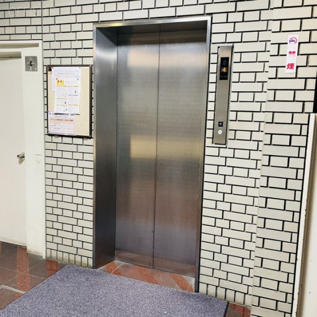 九段ロイヤルビル エレベーター