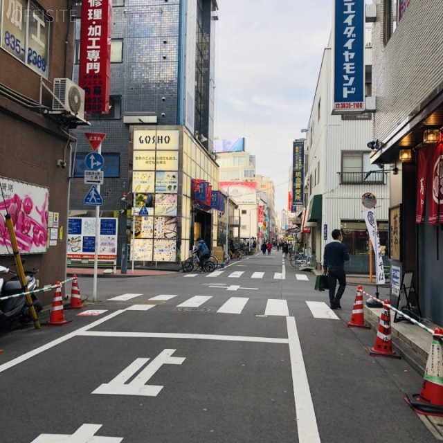 サンエイビル ビル前面道路