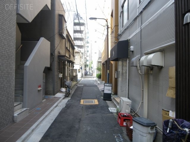 MⅢビル ビル前面道路