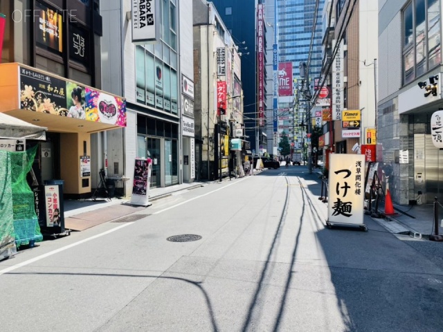 山口ビル　前面道路