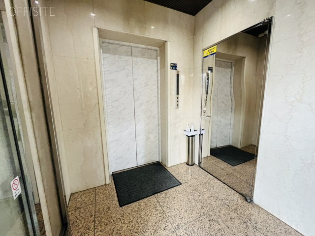 山崎ビル　エントランス