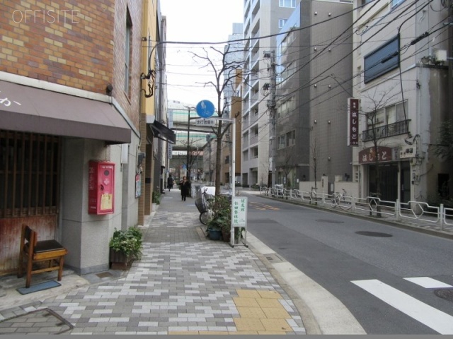 小谷野ビル ビル前面道路