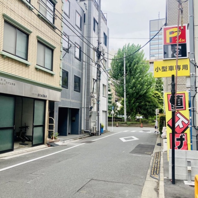 ひまわり日本橋人形町ビル ビル前面道路