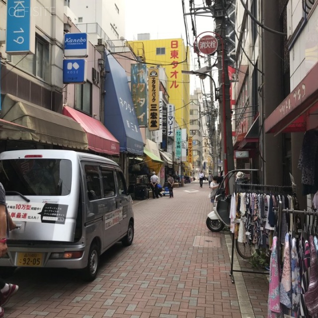 セキグチビル ビル前面道路