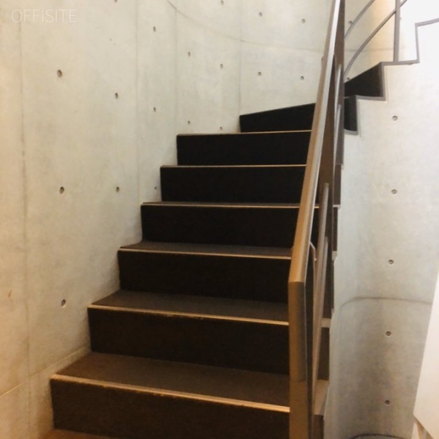工業教育会館 階段