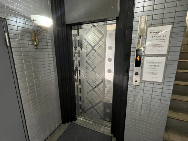 並木ビル　エントランス