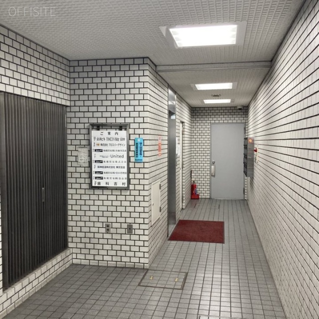 富善ビル エントランス