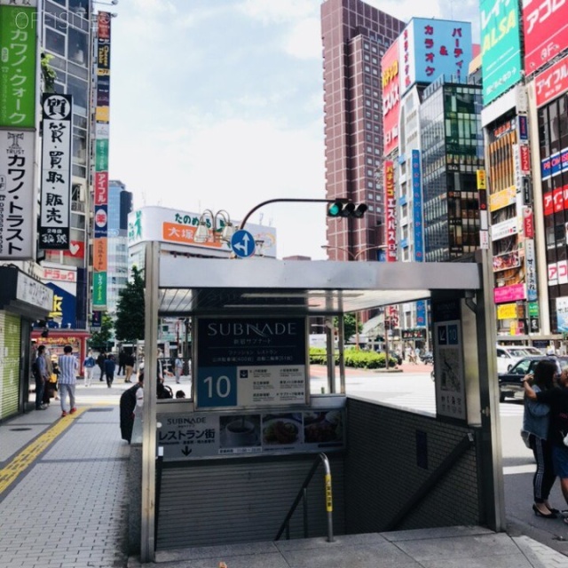 RSビル 前面は青梅街道