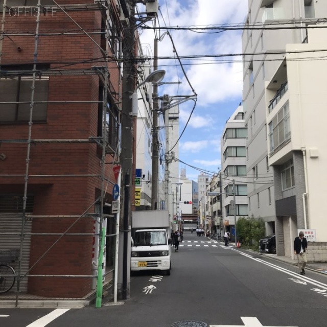 旭光ビル ビル前面道路