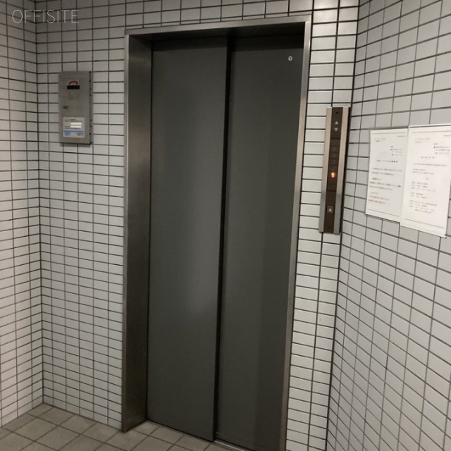 プレリュード中央ビル エレベーター