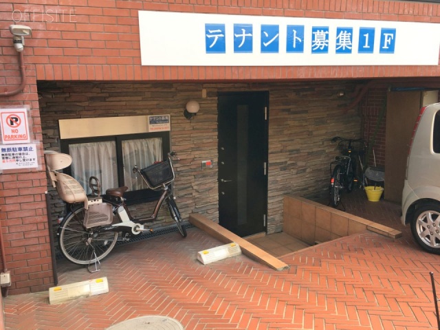 ヴィラデステビル 貸室入口