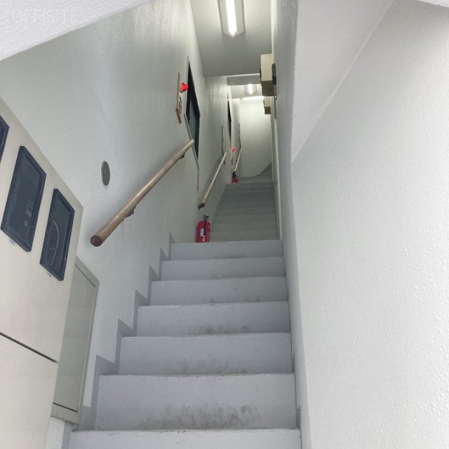 あぐいビル エントランス