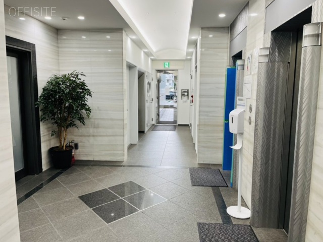 UNO(ウノ)ビル エントランス