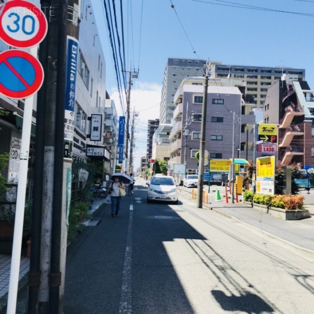 松本ビル ビル前面道路